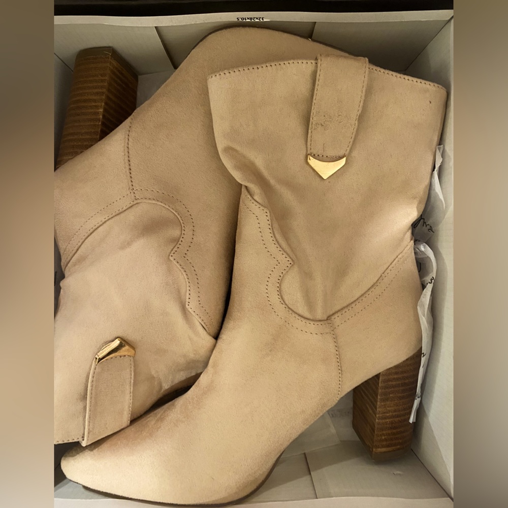 Brand New Suede Boots - Picture 4 of 4